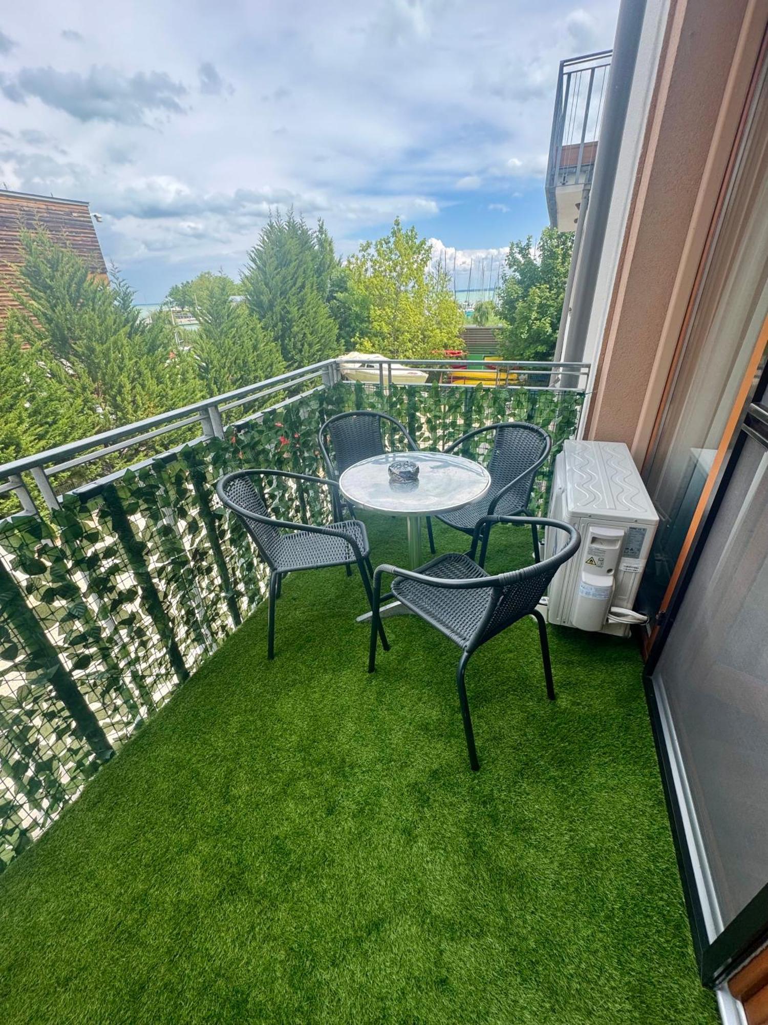 Silver Marina Apartment-Orzoett Melygarazs Balatonfüred Kültér fotó